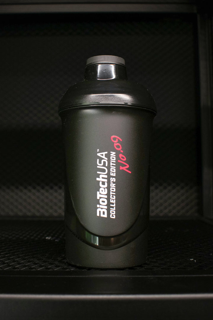 Limitált kiadású, gyűjthető shaker (Sárkánygyümölcs-licsi) - 600 ml
